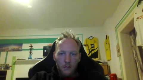 Snapshot of dunky_31 chatting on 12/13/24, 11:50 dunky_31 online show from 12/13/24, 11:50
