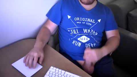 Snapshot of dupf127 chatting on 05/16/26, 11:25 FloFrenchCurv288 online show from 05/16/26, 11:25