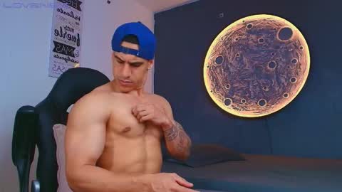 duran_dhikol1 online show from 04/17/26, 02:25