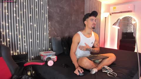 Duriel online show from 01/04/25, 12:27