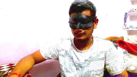 dusky_aarav online show from 11/24/25, 05:51