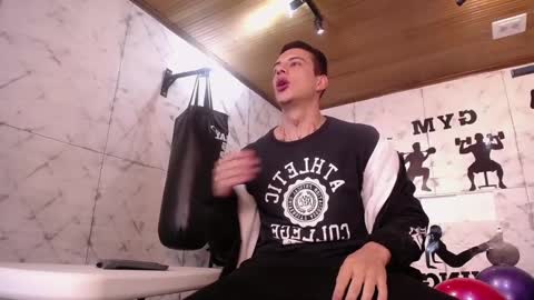 Dustin Sonne online show from 02/10/25, 03:35