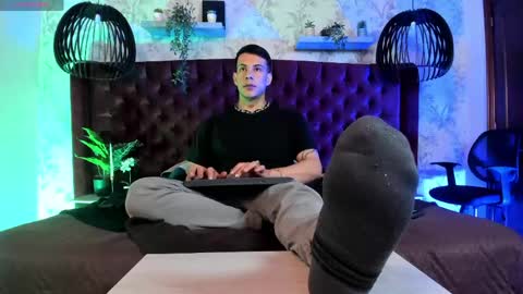 Dustin Sonne online show from 04/22/26, 03:53