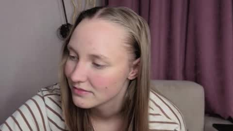 Jenny online show from 12/03/25, 07:34