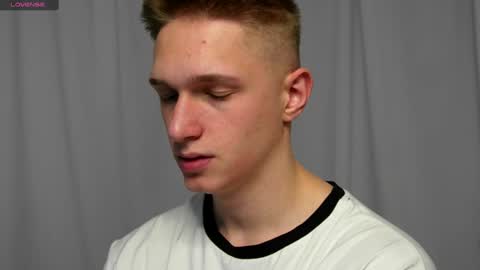 Dustyn online show from 01/12/25, 05:33