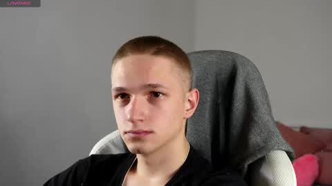 Dustyn online show from 02/19/25, 02:44