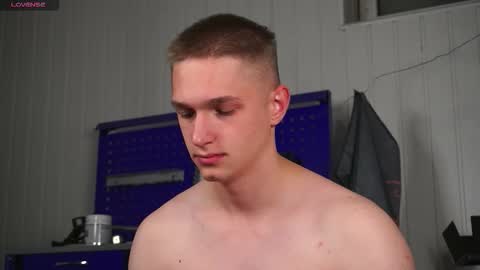 Dustyn online show from 10/16/25, 04:41