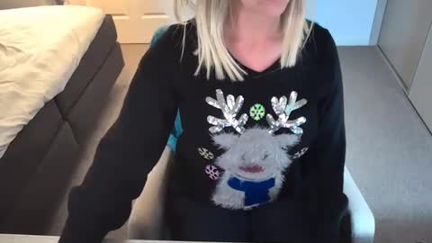 Ambertje040 online show from 12/20/24, 06:35