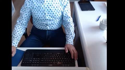 dutchpornking2 online show from 10/10/25, 07:51