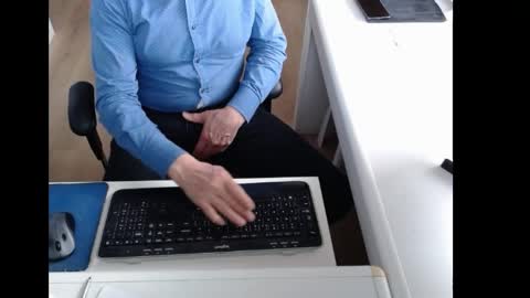 dutchpornking2 online show from 04/19/26, 06:24