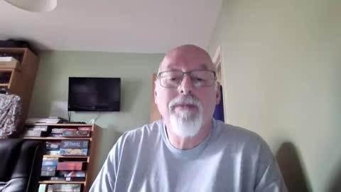 Snapshot of dutchunclejohn chatting on 05/19/26, 08:53 DutchUncleJohn online show from 05/19/26, 08:53