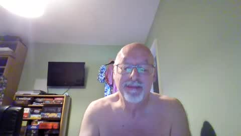Snapshot of dutchunclejohn chatting on 08/03/26, 09:15 DutchUncleJohn online show from 08/03/26, 09:15