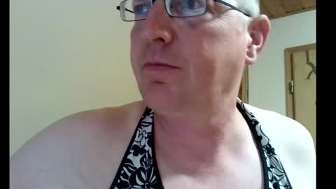 dwtsaskia80 online show from 10/06/25, 05:43