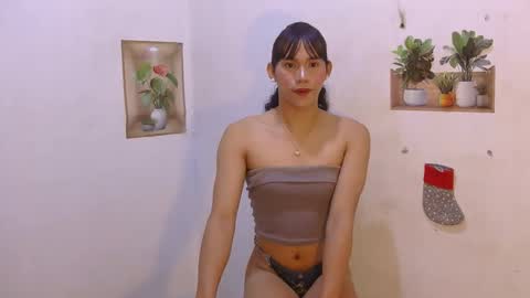 dy_namite online show from 04/19/26, 05:34