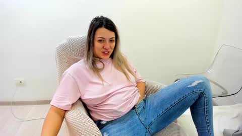 dayana online show from 01/02/25, 02:33