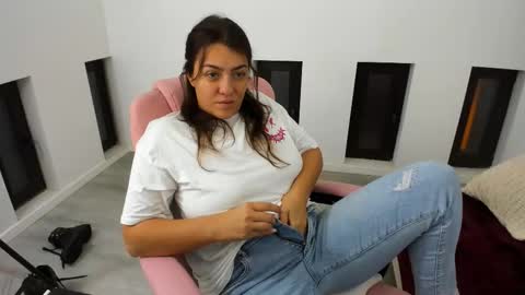 dayana online show from 10/06/25, 03:37