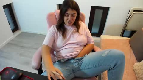 dayana online show from 11/10/25, 05:17