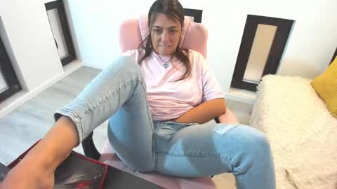 dayana online show from 11/25/25, 05:29