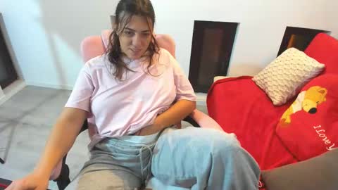 dayana online show from 12/21/25, 03:46