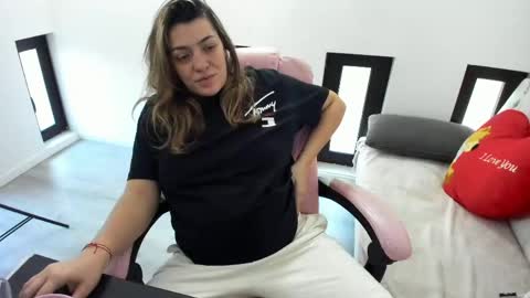 Snapshot of dyanakaylin chatting on 04/29/26, 04:38 dayana online show from 04/29/26, 04:38