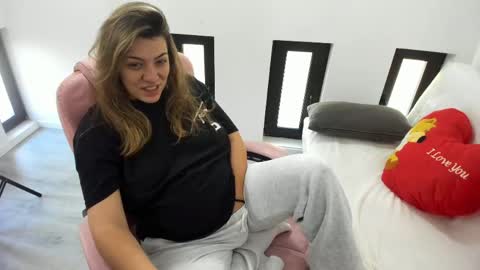 Snapshot of dyanakaylin chatting on 05/11/26, 04:51 dayana online show from 05/11/26, 04:51