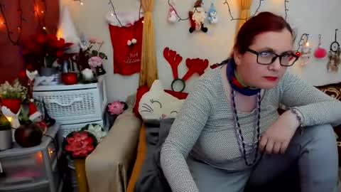 Dyanne online show from 12/28/24, 10:23