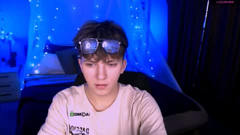 dylan_bold online show from 11/24/25, 08:41