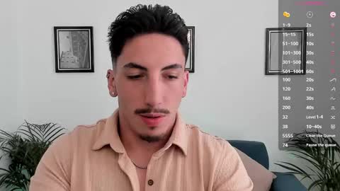 Bryan model independient online show from 03/12/25, 09:03