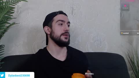 Snapshot of dylan_starxx chatting on 12/10/24, 09:44 Dylan online show from 12/10/24, 09:44