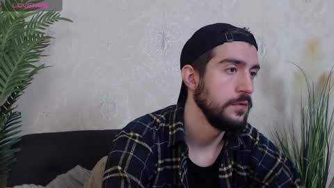 Snapshot of dylan_starxx chatting on 12/11/24, 05:53 Dylan online show from 12/11/24, 05:53