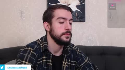 Snapshot of dylan_starxx chatting on 12/17/24, 10:54 Dylan online show from 12/17/24, 10:54