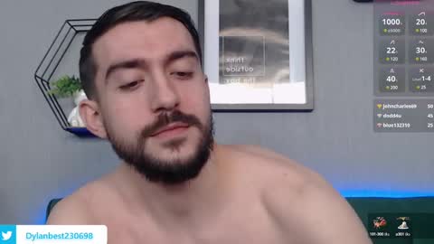 Snapshot of dylan_starxx chatting on 12/31/24, 09:42 Dylan online show from 12/31/24, 09:42