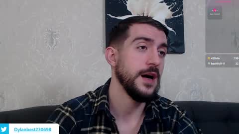Snapshot of dylan_starxx chatting on 01/03/25, 04:44 Dylan online show from 01/03/25, 04:44