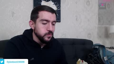 Snapshot of dylan_starxx chatting on 01/17/25, 04:17 Dylan online show from 01/17/25, 04:17
