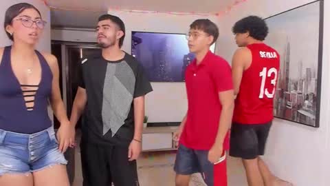 Snapshot of dylanbisex_hot chatting on 12/15/24, 01:00 Mod Dylan Lilith Alan and Drake online show from 12/15/24, 01:00