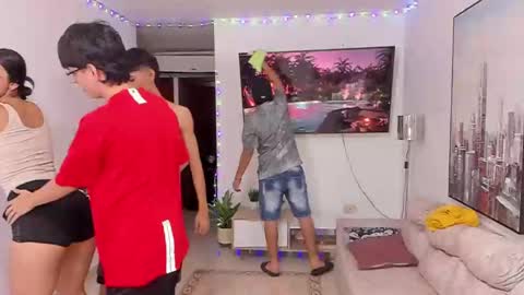 Snapshot of dylanbisex_hot chatting on 12/22/24, 05:42 Mod Dylan Lilith Alan and Drake online show from 12/22/24, 05:42