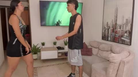 Snapshot of dylanbisex_hot chatting on 01/17/25, 12:31 Mod Dylan Lilith Alan and Drake online show from 01/17/25, 12:31