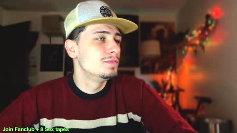 Snapshot of dylandaniel69 chatting on 02/06/25, 09:28 Dylan Daniel 7.8 online show from 02/06/25, 09:28