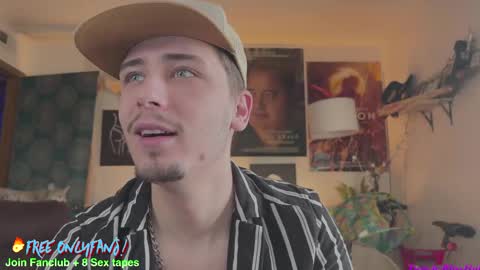 Snapshot of dylandaniel69 chatting on 02/25/25, 01:50 Dylan Daniel 7.8 online show from 02/25/25, 01:50