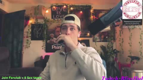 Snapshot of dylandaniel69 chatting on 03/11/25, 07:58 Dylan Daniel 7.8 online show from 03/11/25, 07:58