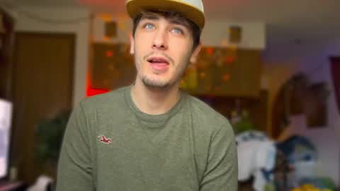 Snapshot of dylandaniel69 chatting on 10/28/25, 02:53 Dylan Daniel 7.8 online show from 10/28/25, 02:53