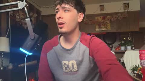 Dylan Daniel 7.8 online show from 12/01/25, 03:17