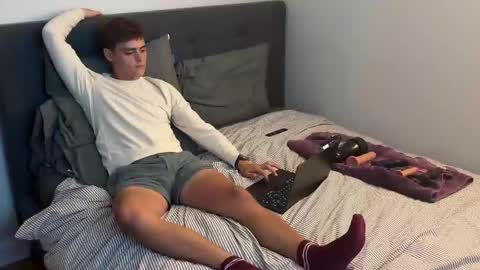 Snapshot of dylanfruits chatting on 09/12/25, 01:06 dylanfruits online show from 09/12/25, 01:06