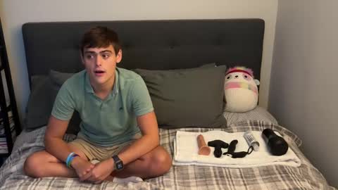 Snapshot of dylanfruits chatting on 09/25/25, 11:41 dylanfruits online show from 09/25/25, 11:41