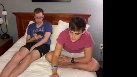 Snapshot of dylanfruits chatting on 10/02/25, 02:07 dylanfruits online show from 10/02/25, 02:07