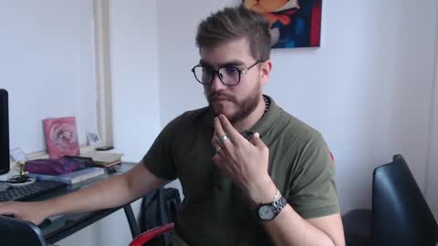 Snapshot of dylanhot10 chatting on 02/01/25, 07:23 dylanhot10 online show from 02/01/25, 07:23