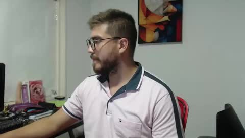 Snapshot of dylanhot10 chatting on 02/20/25, 11:43 dylanhot10 online show from 02/20/25, 11:43