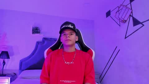 dylanroyce_ online show from 06/02/26, 01:13