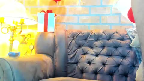 D Y L A N online show from 02/08/25, 02:26