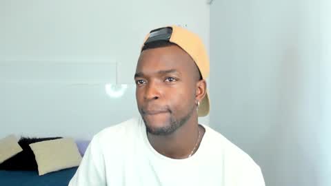 Dylan Taylor online show from 01/28/25, 02:43